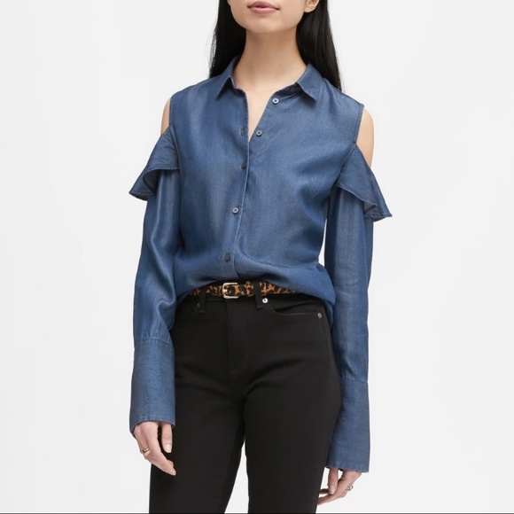 Banana Republic Tops - NWT Banana Republic Riley Chambray Shirt